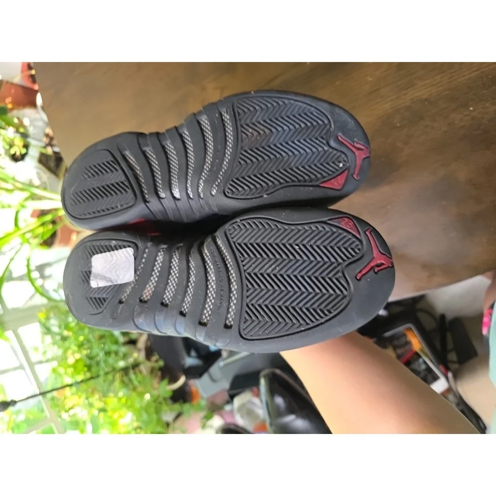 Nike Air Jordan 12‎ Retro Reverse Flu Game Shoes Youth 4.5 Red 153265-602 F1
